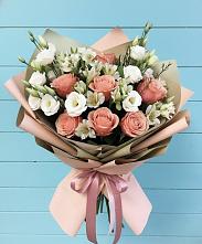 Букет цветов из:  Розы, Альстромерии и Лизиантусы в Больших Салах