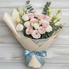 Букет цветов из:  Лизиантусы в Больших Салах