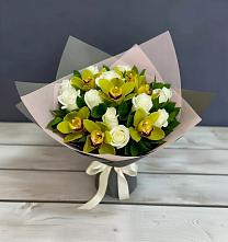 Букет цветов из:  Орхидеи и Розы в Больших Салах