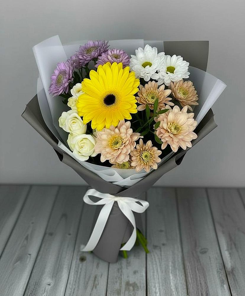Букет цветов из: Розы, Герберы и Хризантемы в Больших Салах