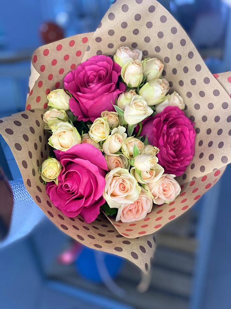 Букет цветов из: Розы в Больших Салах