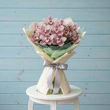 Букет цветов из:  Орхидеи и Розы в Больших Салах