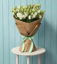 Букет цветов из:  Лизиантусы в Больших Салах