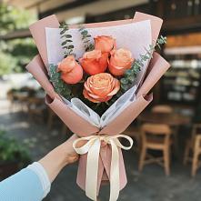 Букет цветов из:  Розы в Больших Салах