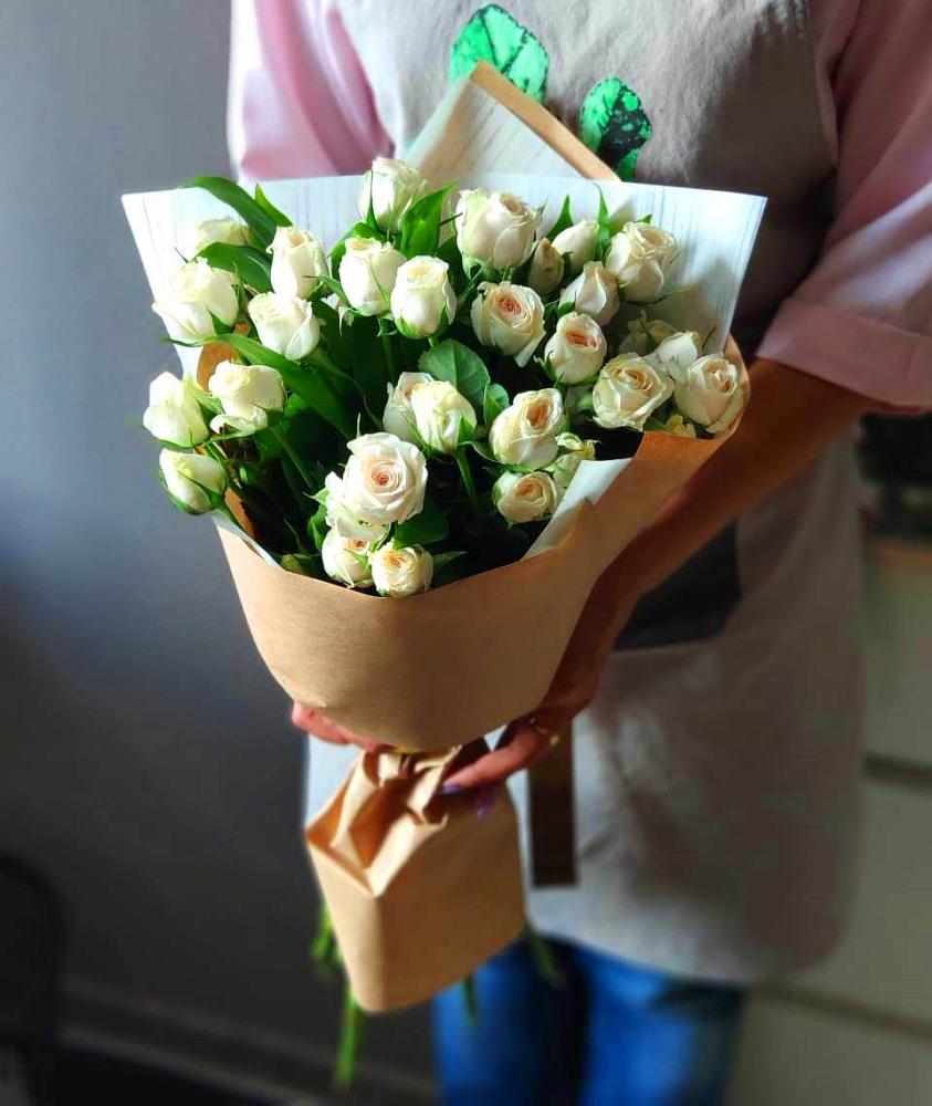 Букет цветов из: Розы в Больших Салах