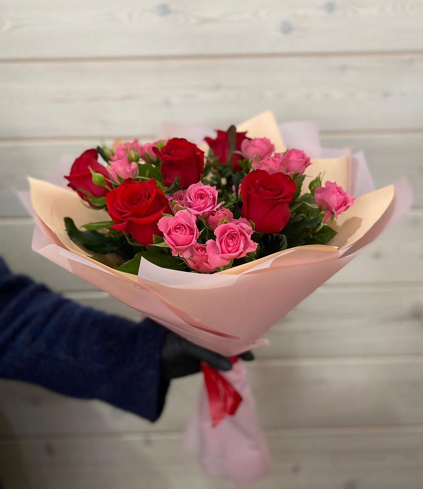 Букет цветов из: Розы в Больших Салах