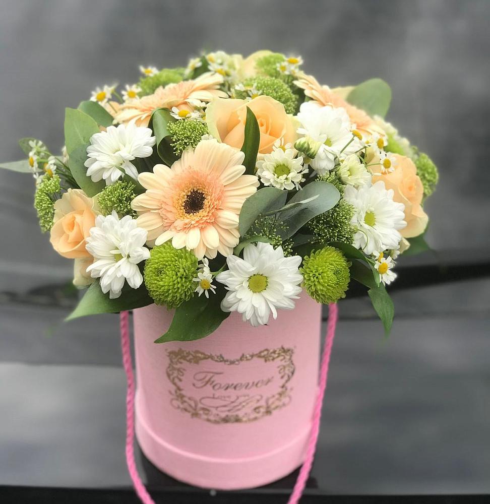 Цветочная композиция из Розы, Герберы и Хризантемы в шляпной коробке в Больших Салах