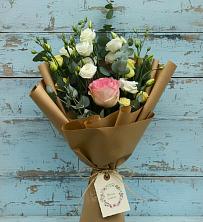 Букет цветов из:  Розы и Лизиантусы в Больших Салах