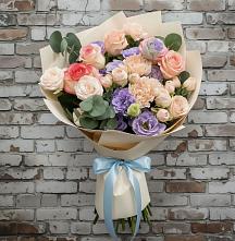 Букет цветов из:  Розы, Лизиантусы и Гвоздики в Больших Салах